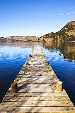 Jetty on Lake Ullswater, and Place Fell on right, Glenridding, Lake District, Cumbria, England