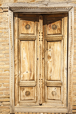 Old closed wooden doors, Dorut Tilovat Complex, Shakhrisabz, Uzbekistan