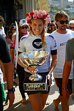 Australian Pro Surfer Stephanie Gilmore wins her 5th World Title at Roxy Pro Biarritz 2012