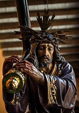 For almost 60 years, about two thousand people from 28 different guilds (associations of faithful Catholics) come together on Good Friday to participate in this procession, carrying emblems, religious images concerning the Stations of the Cross, and dressed in the distinctive colors of their guilds, Each one of the ,??Guilds,?? carries an image with a picture of Jesus Christ,??s Stations of the Cross and of the mysteries of the Holy Rosary,