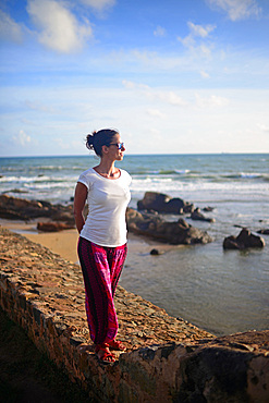 Young woman in Galle Fort, Old Town of Galle, UNESCO World Heritage Site, Sri Lanka