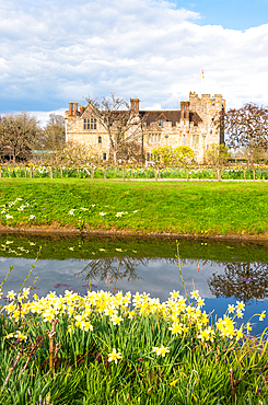 Hever Castle, 13th century double moated castle, and childhood home of Anne Boleyn, Kent, England, United Kingdom, Europe