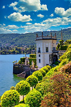 The gardens of Palazzo Borromeo, Isola Bella, Borromean Islands, Lake Maggiore, Stresa, Piedmont, Italian Lakes, Italy, Europe