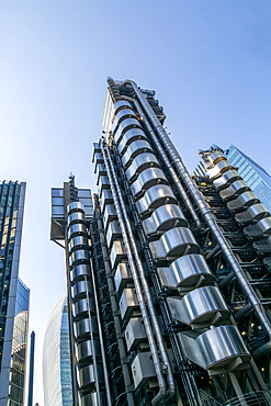 The Lloyd's building, commercial skyscraper building, City of London, England, UK architect Richard Rogers and Partners 1986