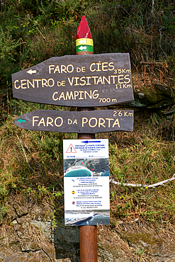 Footpath sign with distances, Atlantic Islands Galicia Maritime Terrestrial National Park, Cies Islands archipelago, Galicia, Spain, Europe