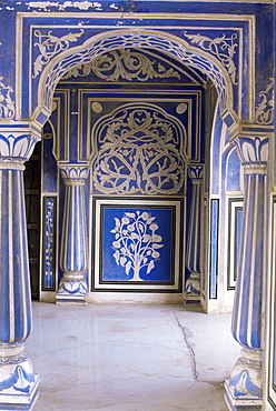 Stylized foral motif, chalk blue and white painted Mahal (hall), the City Palace, Jaipur, Rajasthan state, India, Asia