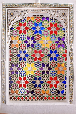 Coloured glass Jali in hallway within the palace, Deo Garh Palace Hotel, Deo Garh (Deogarh), Rajasthan state, India, Asia