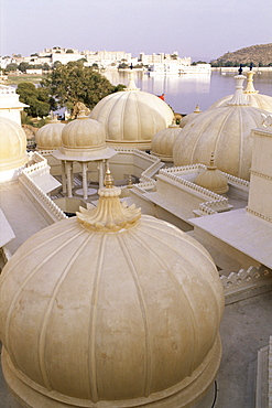 Udai Vilas Oberoi resort hotel, Udaipur Lake, Udaipur, Rajasthan state, India, Asia