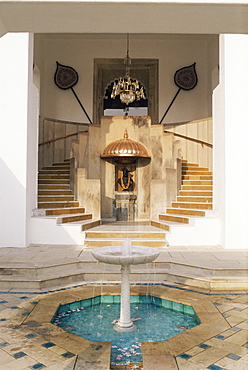 Front entrance to the palace, Usha Kiran Palace Hotel, Gwalior, Madhya Pradesh state, India, Asia