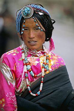 Khampa woman at Manianggo, Sichuan Province, China, Asia