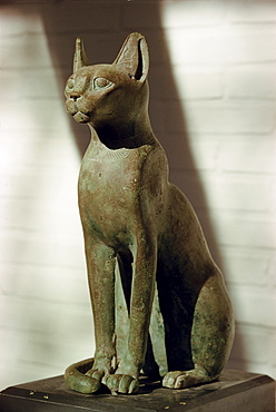 Bubastis (Bastat), the Goddess of Joy, in bronze, Cairo Museum, Cairo, Egypt, North Africa, Africa