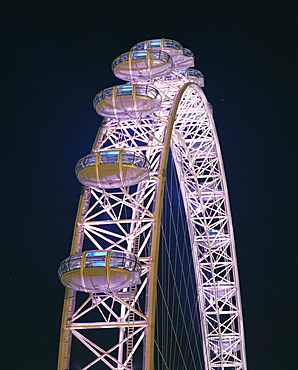 Illuminated by moving coloured lights, London Eye, architects Marks Barfield, London, England, United Kingdom, Europe