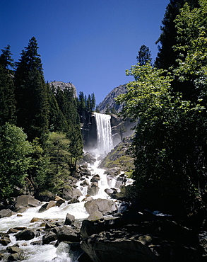 Vernal Falls, 318ft., Yosemite National Park, UNESCO World Heritage Site, California, United States of America, North America