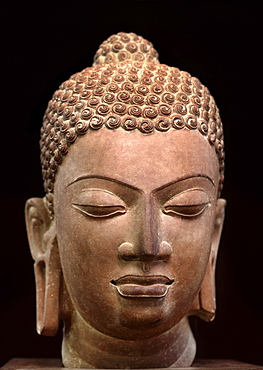 Buddha sculpture dating from the Gupta period in the 5th century, from Mathura, Uttar Pradesh, India, Asia