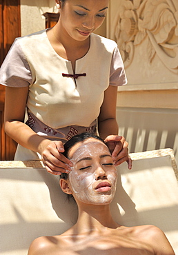 Facial at the Chi Spa at Shangri La Boracay Resort and Spa in Boracay, Philippines, Southeast Asia, Asia