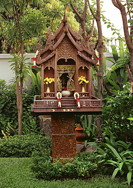 Spirit house, Bangkok, Thailand, Southeast Asia, Asia