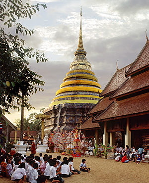 Open-sided Wihaan during the festival at Wat Phra That Luang, Lampang, Thailand, Southeast Asia, Asia