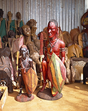 Maasai crafts for sale near Tsavo National Park, Kenya, East Africa, Africa