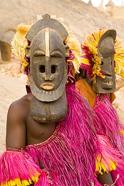 Portrait of masked ceremonial Dogon dancers near Sangha, Bandiagara escarpment, Dogon area, Mali, West Africa, Africa