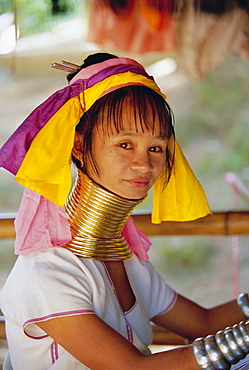 Portrait of a 'Long necked' Padaung tribe woman, Mae Hong Son Province, northern Thailand, Asia