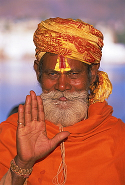 Portrait of a holy man at the annual Hindu pilgrimage to holy Pushkar Lake, Rajasthan State, India, Asia