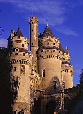 Chateau de Pierrefonds, Forest of Compiegne, Oise, Nord-Picardie (Picardy), France, Europe