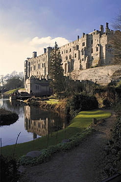 View of the River Avon and Warwick castle from the mill garden, Warwick, Warwickshire, England, United Kingdom, Europe