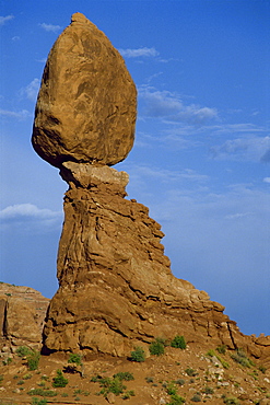 Balanced Rock, a pinnacle of red sandstone caused by erosion, in the Arches National Park in Utah, United States of America, North America