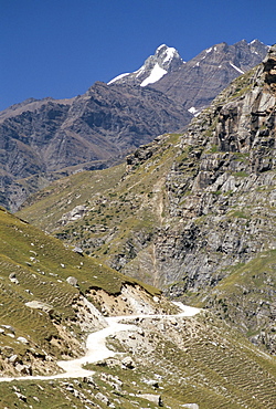 Rough road along Chenab Valley between Lahaul and Spiti, Himachal Pradesh, India, Asia