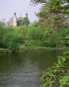 Eton College chapel and River Thames, Berkshire, England, United Kingdom, Europe