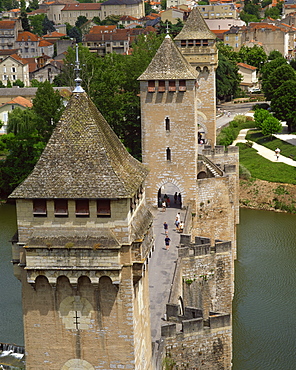 Pont Valentre, Cahors, Lot, Midi Pyrenees, France, Europe