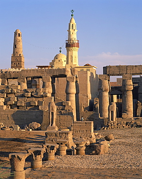 Ruins of the Luxor Temple, and the minaret of the Abu el Haggag Mosque built in the middle, Luxor, Thebes, UNESCO World Heritage Site, Egypt, North Africa, Africa