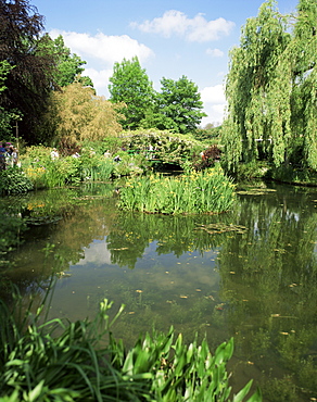 The garden of the painter Claude Monet, Giverny, Haute-Normandie (Normandy), France, Europe