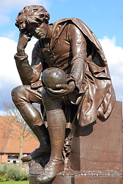 Hamlet statue, Gower Memorial, Stratford-upon-Avon, Warwickshire, England, United Kingdom, Europe