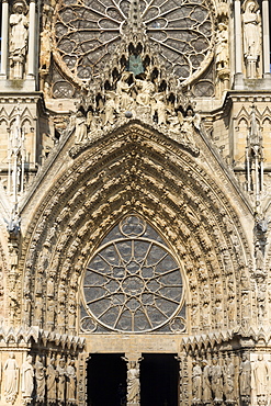 Cathedral west door, Rheims, UNESCO World Heritage Site, Marne, France, Europe