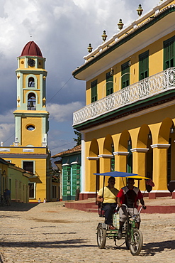 San Francisco church and cycle taxi, Trinidad, UNESCO World Heritage Site, Cuba, West Indies, Caribbean, Central America