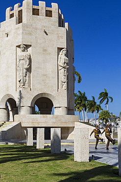 Changing of the guard at Santa Ifigenia cemetery, Santiago, Cuba, West Indies, Caribbean, Central America