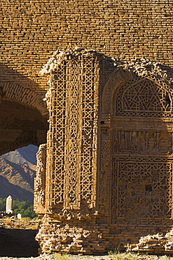 Twelfth century Ghorid ruins believed to be a mausoleum or madrassa, Jam to Obay, Chist-I-Sharif, Ghor (Ghur) (Ghowr) province, Afghanistan, Asia