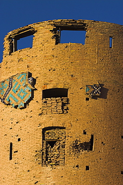 Timurid tilework on tower of the Citadel (Qala-i-Ikhtiyar-ud-din), originally built by Alexander the Great, but in its present form by Malik Fakhruddin in 1305AD, Herat, Herat Province, Afghanistan, Asia