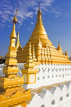 Temple, Sagaing Hill, Sagaing, Mandalay, Myanmar (Burma), Asia