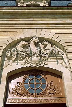 Sculpture of horses on the Musee Vivant du Cheval at Chantilly, in Picardie, France, Europe