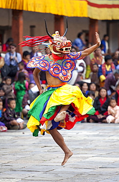 Monks performing traditional masked dance at the Wangdue Phodrang Tsechu, Wangdue Phodrang Dzong, Wangdue Phodrang (Wangdi), Bhutan, Asia