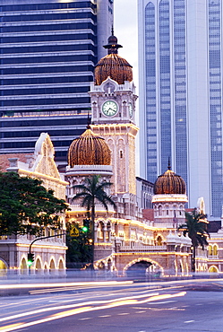 Sultan Abdu Samad building, Kuala Lumpur Law Court, illuminated at night, Kuala Lumpur, Malaysia, Southeast Asia, Asia