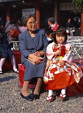 Little girl in traditional dress, Japan, Asia