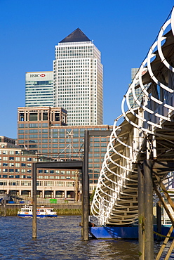 Ferry pier, Hilton Hotel and Canary Wharf, Docklands, London, England, United Kingdom, Europe