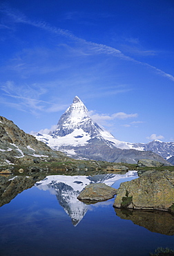 The Matterhorn mountain, Valais (Wallis), Swiss Alps, Switzerland, Europe