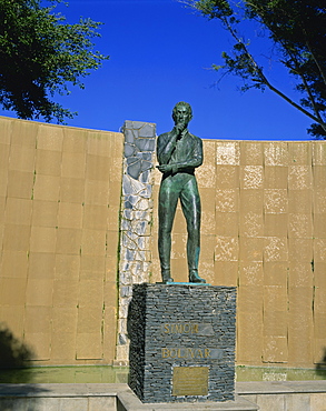 Statue of Simon Bolivar, liberator of much of South America, Garachico, Tenerife, Canary Islands, Spain, Europe