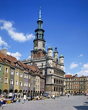 Old Town market place in Poznan, on the river Warta, the Polish capital until mid 11th century, Poland, Europe