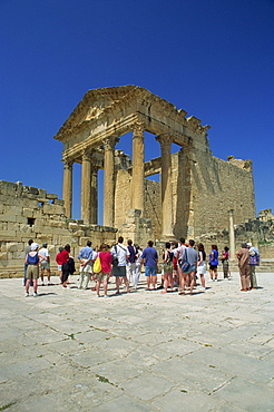 Tourists at the Roman ruins, the Capitol, Dougga, UNESCO World Heritage Site, Tunisia, North Africa, Africa