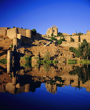 The Monastery of San Juan de los Reyes, Toledo, Castilla La Mancha, Spain, Europe